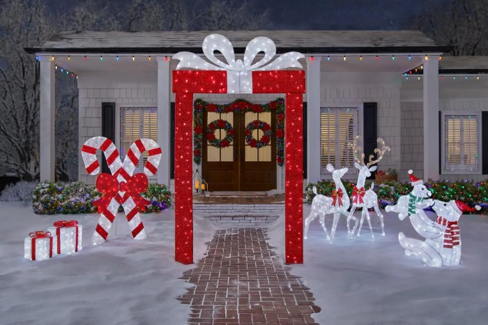 Beautiful outdoor christmas decor