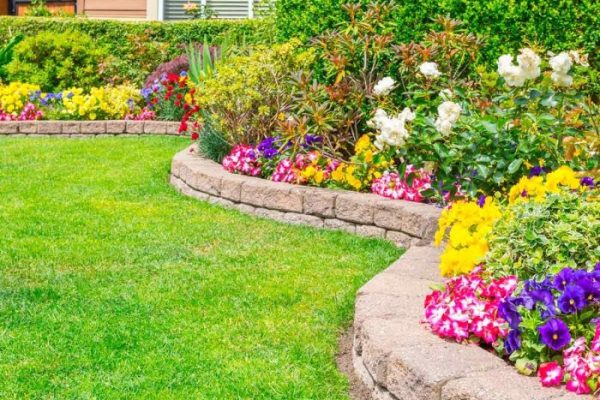 Outdoor flower bed decor